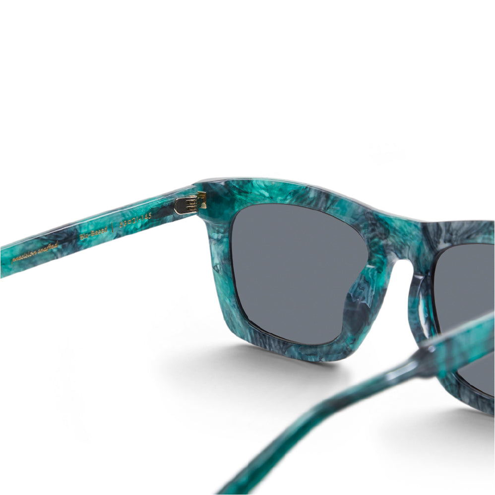 Iceberg Jade Dark Smoke